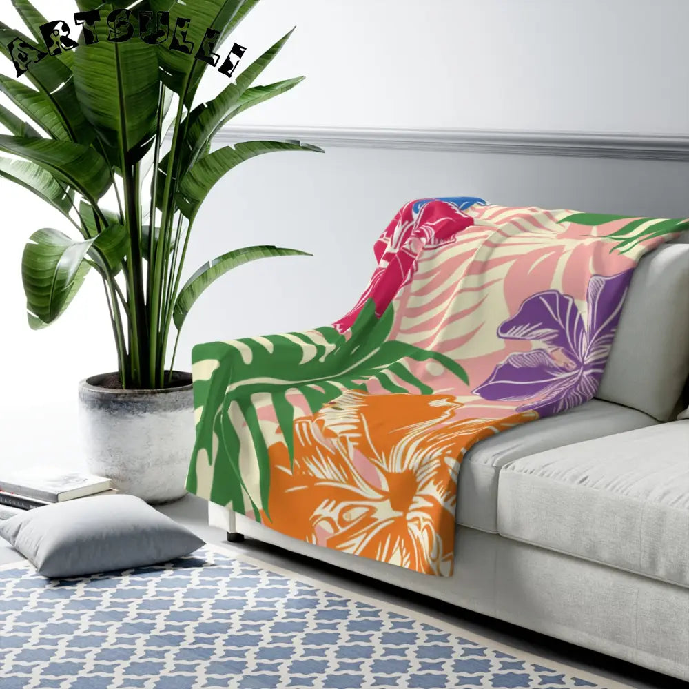JAKKOUTTHEBXX Tropical Floral Cozy Fleece Blanket - JAKKOUTTHEBXX