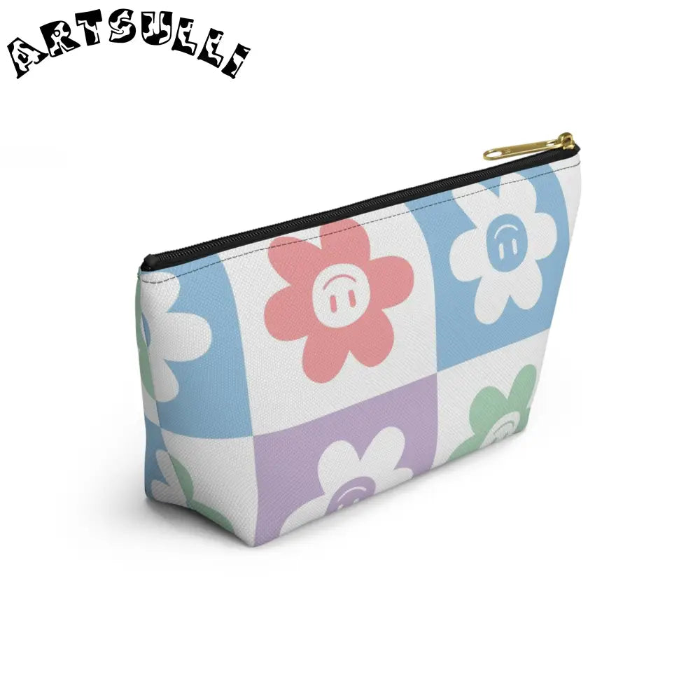 JAKKOUTTHEBXX Smiling Flower Checkerboard T-Bottom Pouch 2025