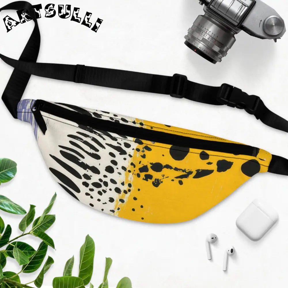 JAKKOUTTHEBXX Rae Zebra Rhapsody Fanny Pack JAKKOUTTHEBXX Artsulli