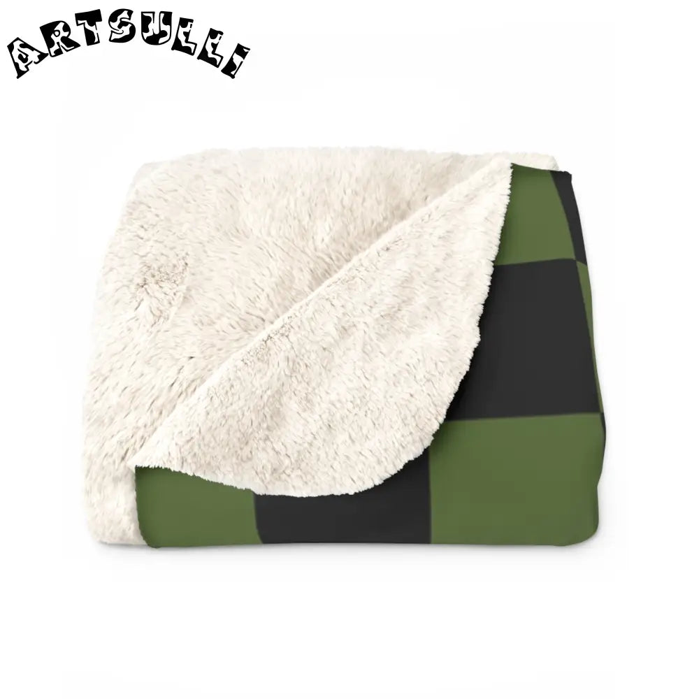 JAKKOUTTHEBXX Checkerboard Olive Green and Black Sherpa Fleece