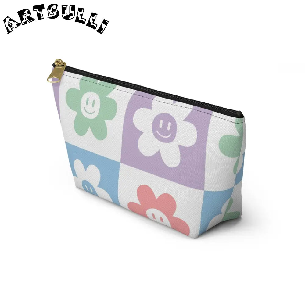 JAKKOUTTHEBXX Smiling Flower Checkerboard T-Bottom Pouch 2025
