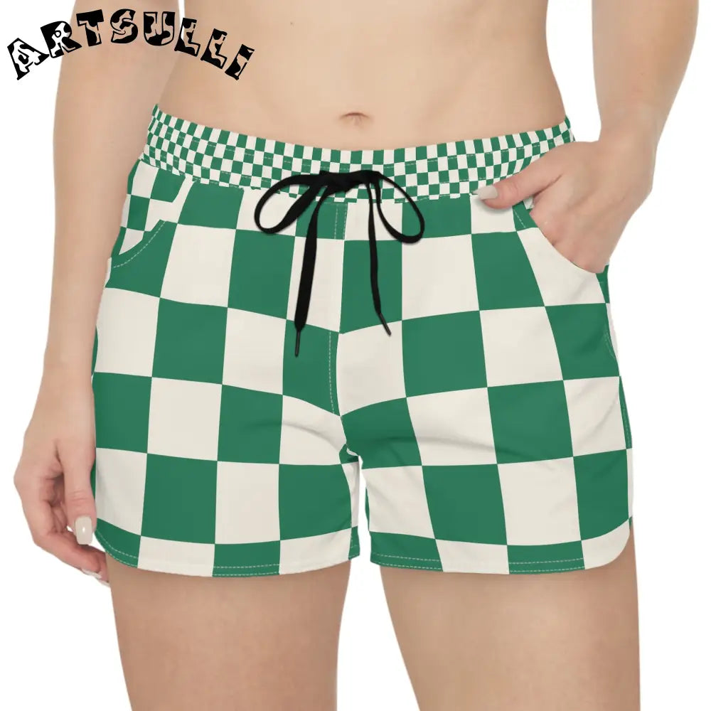 JAKKOUTTHEBXX Checkerboard Dark Green Women’s Casual Shorts (AOP)