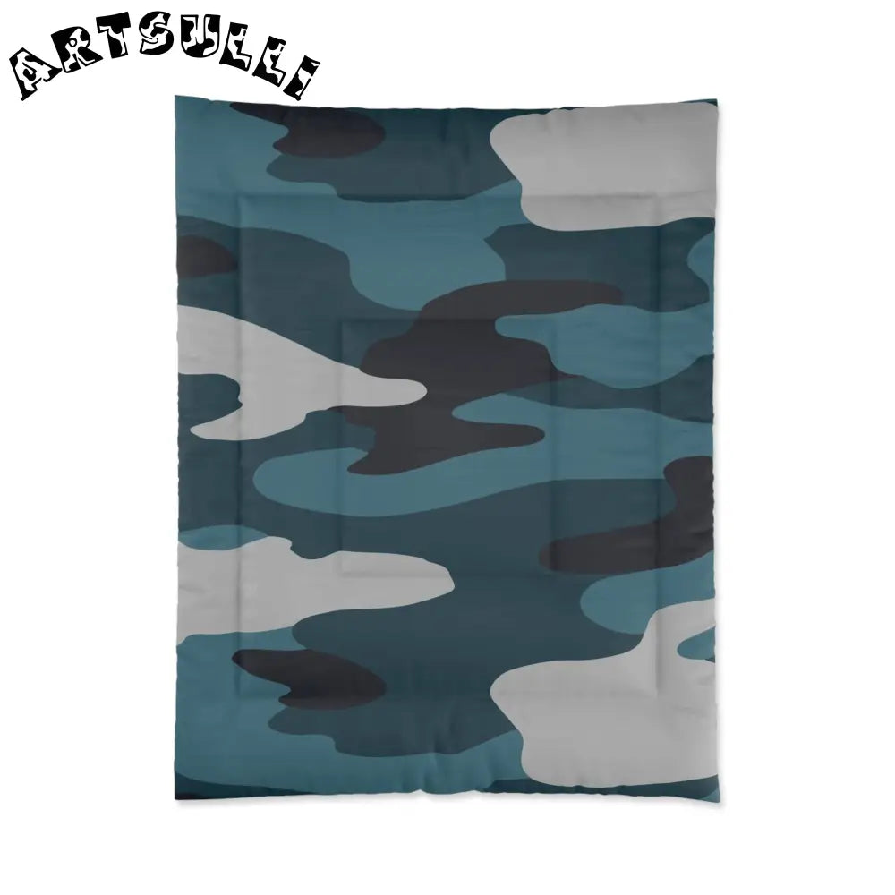 JAKKOUTTHEBXX Blue Camouflage Comforter JAKKOUTTHEBXX Artsulli - Art