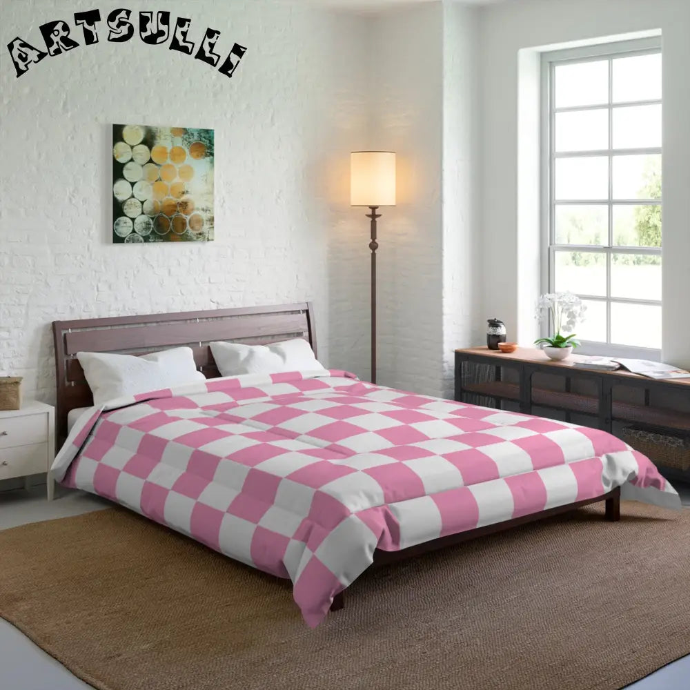 JAKKOUTTHEBXX Checkerboard Hot Pink and White Comforter