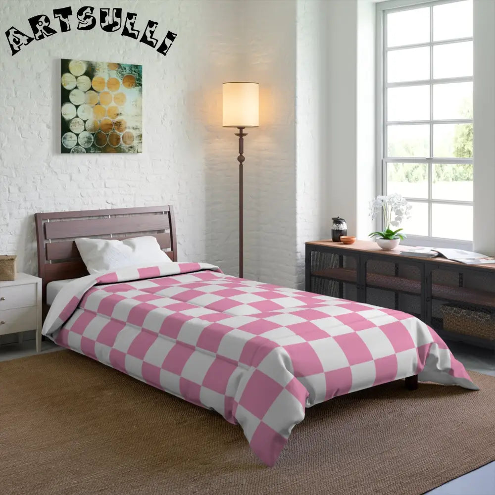 JAKKOUTTHEBXX Checkerboard Hot Pink and White Comforter