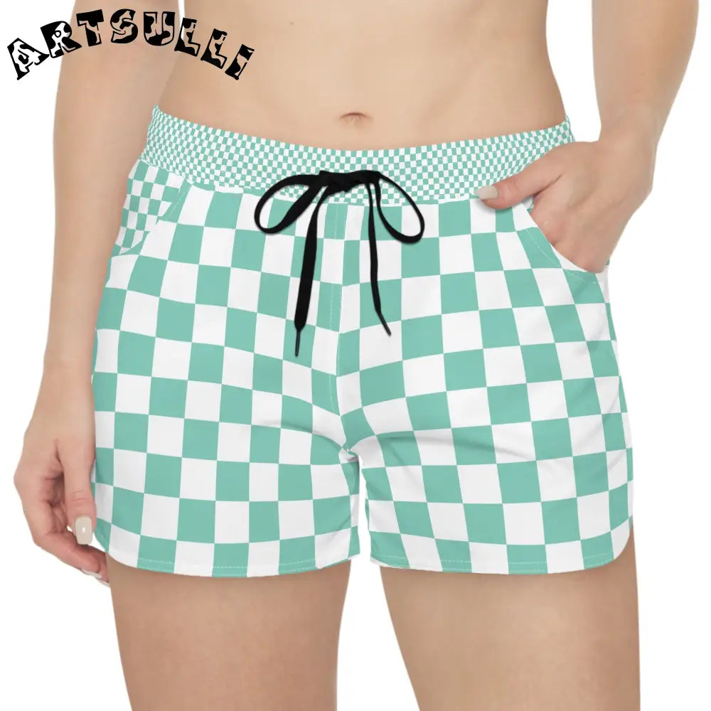 JAKKOUTTHEBXX Checkerboard Light Green Women’s Casual Shorts (AOP)