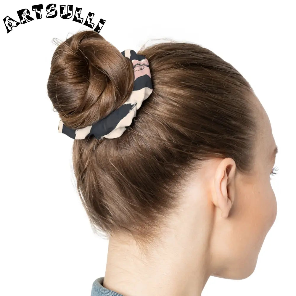 JAKKOUTTHEBXX Abstract Stripe Jersey Knit Fabric Scrunchie in Black