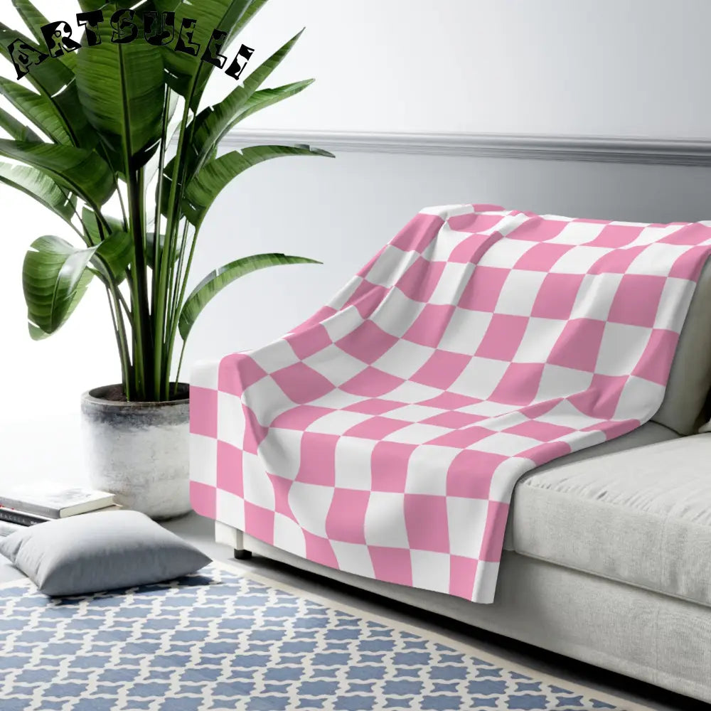 JAKKOUTTHEBXX Checkerboard Hot Pink and White Sherpa Fleece Blanket