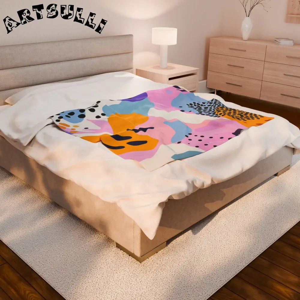 JAKKOUTTHEBXX Colorful Abstract Dots and Shapes Velveteen Plush