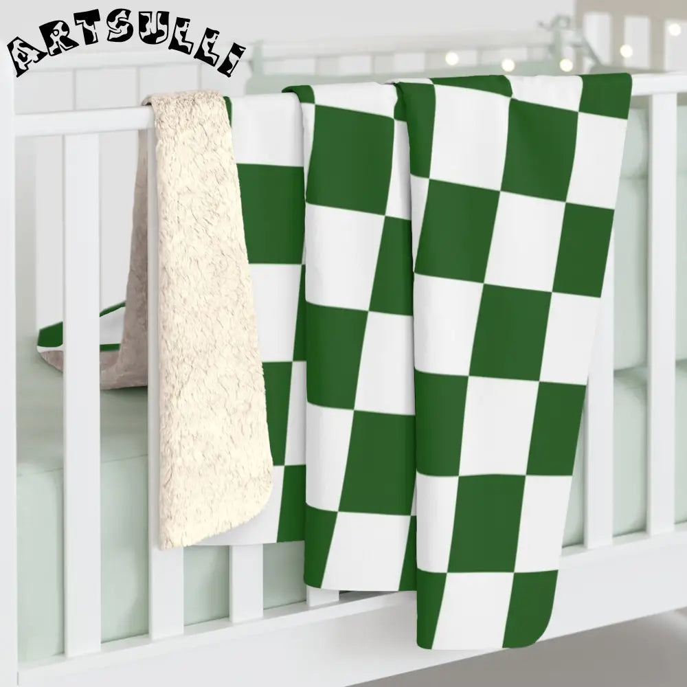 JAKKOUTTHEBXX Checkerboard White and Dark Green Sherpa Fleece