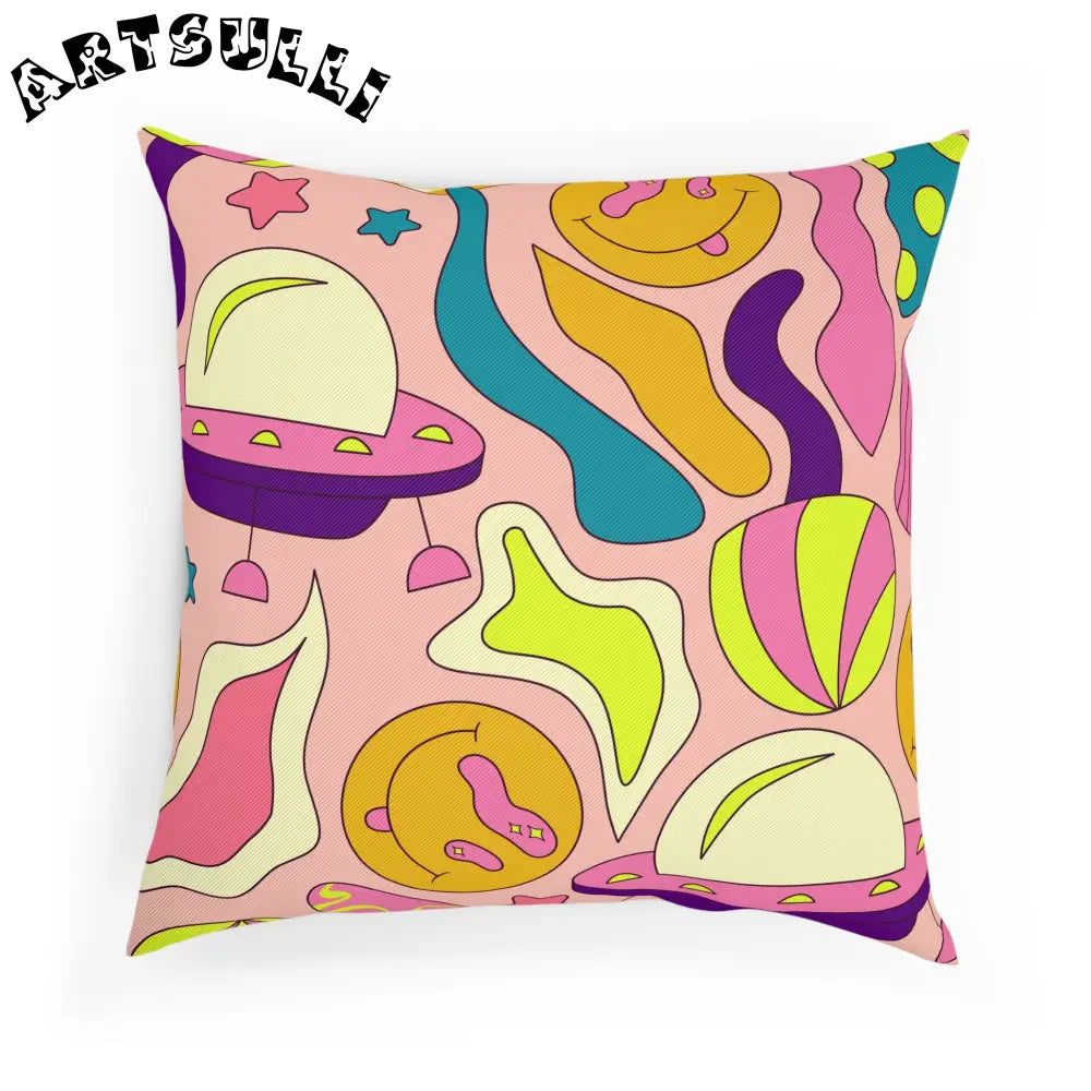 JAKKOUTTHEBXX Trippy Spaceships Pink Cushion JAKKOUTTHEBXX Artsulli