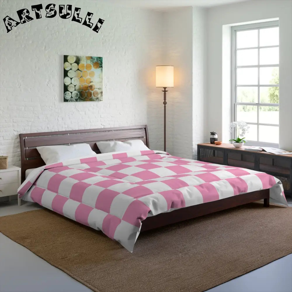 JAKKOUTTHEBXX Checkerboard Hot Pink and White Comforter