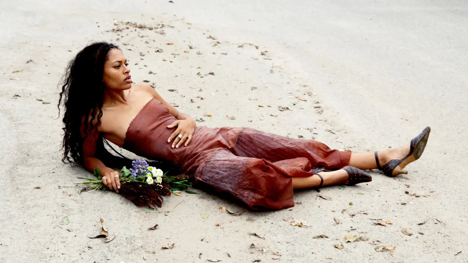 A new timeless voice: Los Angeles singer-songwriter Annahstasia.