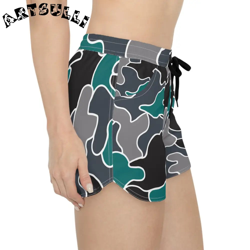 JAKKOUTTHEBXX Surreal Camouflage Women’s Casual Shorts (AOP)