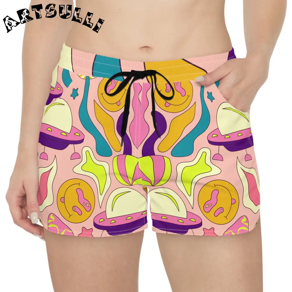 JAKKOUTTHEBXX Trippy Spaceships Women’s Casual Shorts (AOP)