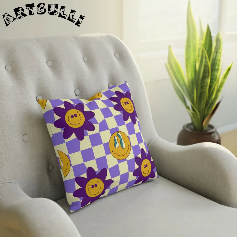 JAKKOUTTHEBXX Trippy Flower Power Motifs Pink Cushion JAKKOUTTHEBXX