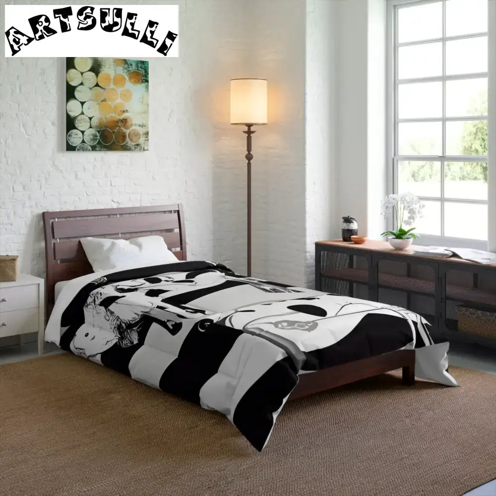JAKKOUTTHEBXX Black and White Striped Cow Print Comforter