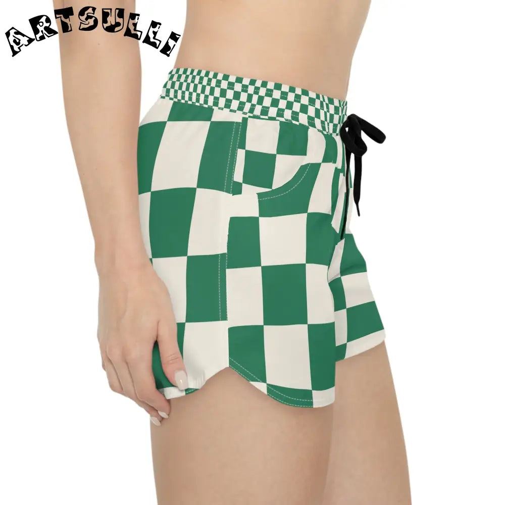 JAKKOUTTHEBXX Checkerboard Dark Green Women’s Casual Shorts (AOP)