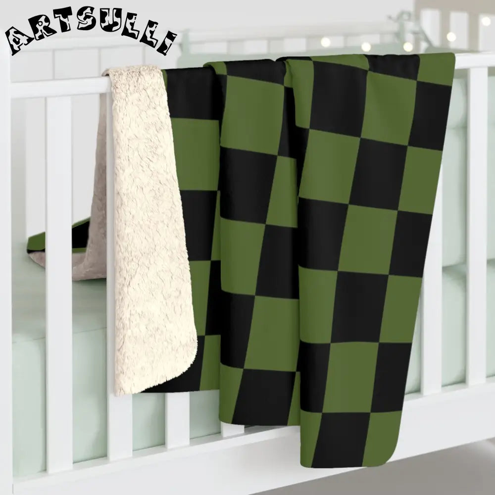 JAKKOUTTHEBXX Checkerboard Olive Green and Black Sherpa Fleece