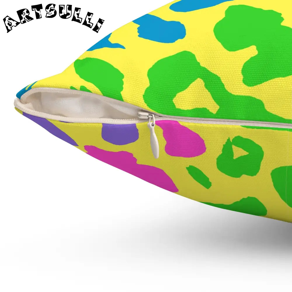 JAKKOUTTHEBXX Spun Polyester Square Pillow JAKKOUTTHEBXX Artsulli