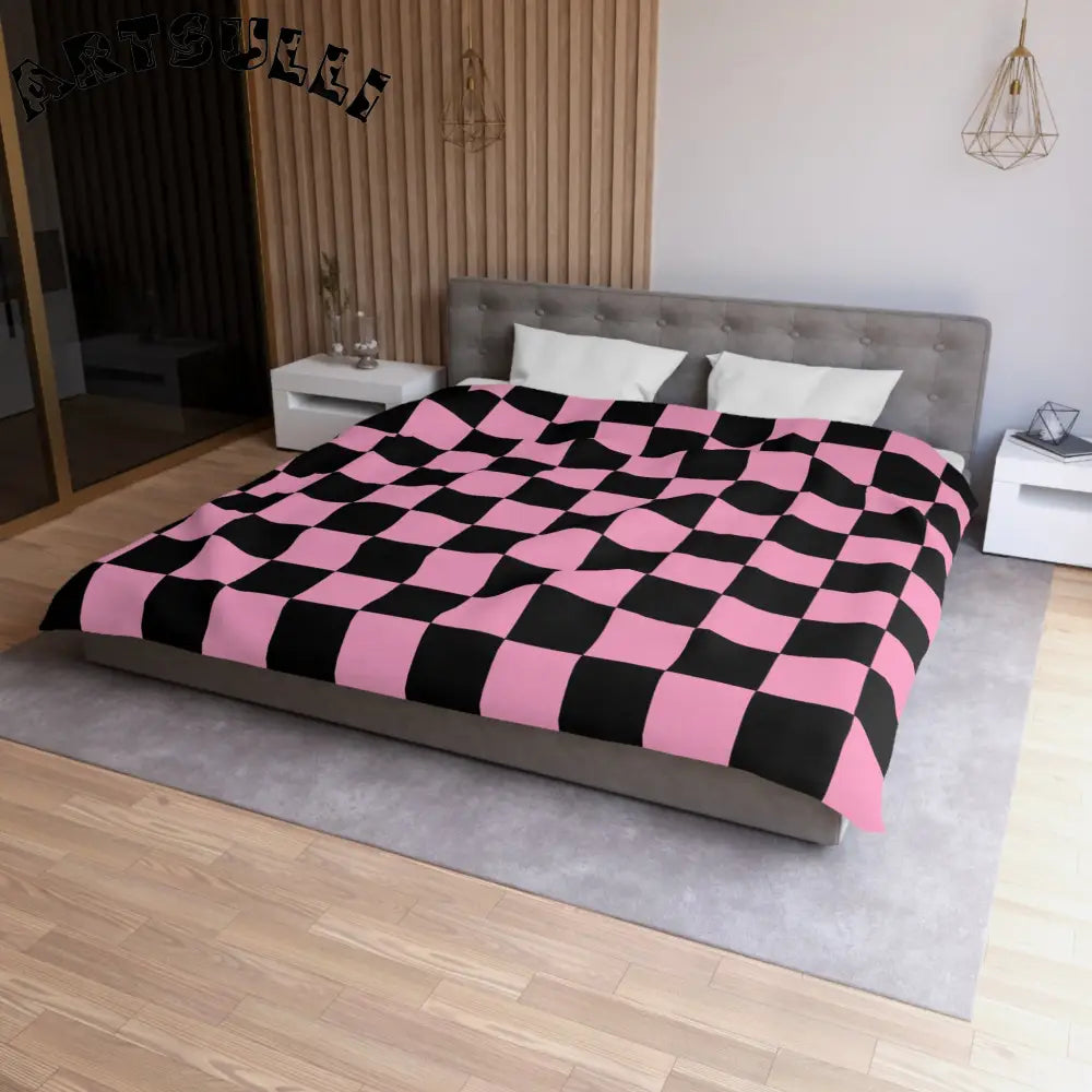 JAKKOUTTHEBXX Checkerboard Black and Pink Microfiber Duvet Cover