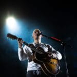 Dermot Kennedy @ OLT Rivierenhof: Spreekbuis van het hof