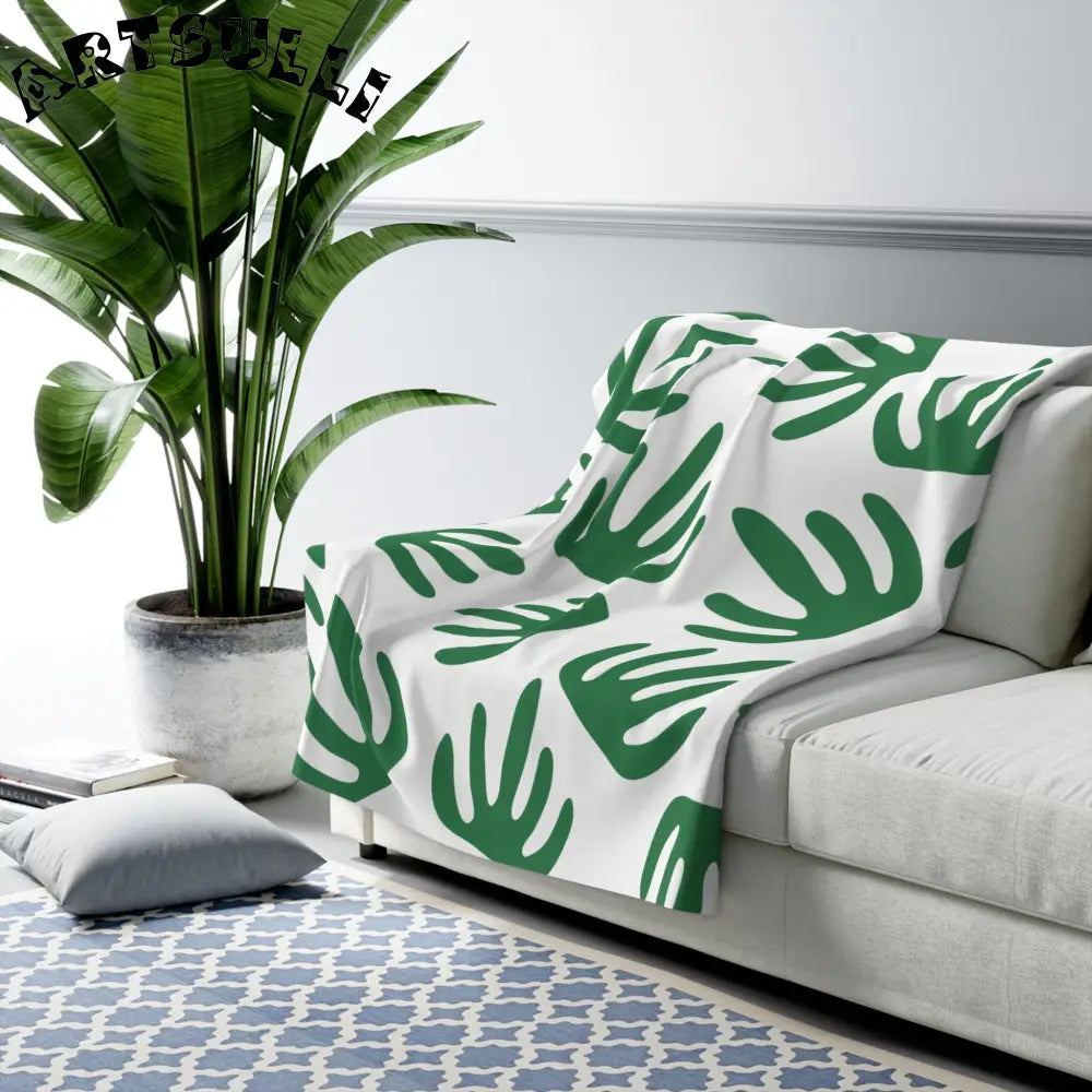 JAKKOUTTHEBXX Abstract Green Leaf Cozy Fleece Blanket 2025