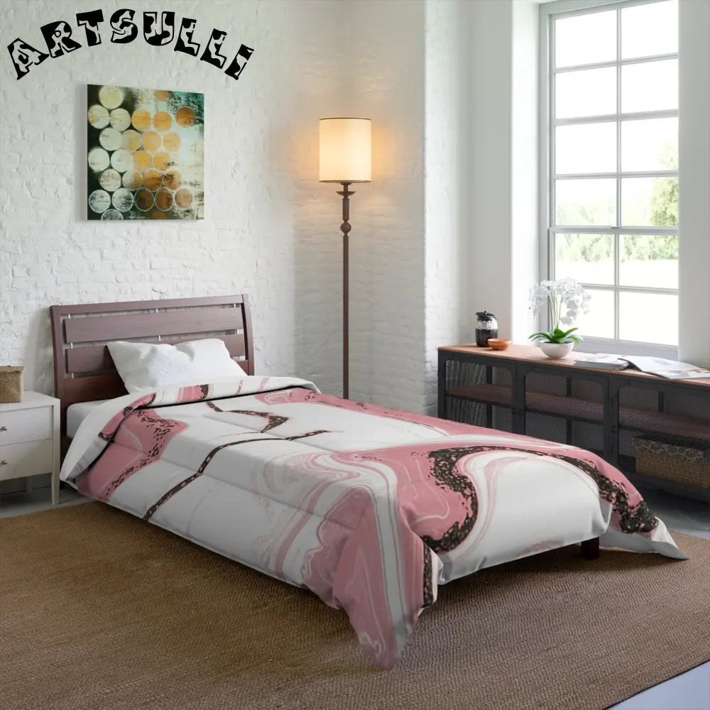 JAKKOUTTHEBXX Pink and White Marble Comforter 2025