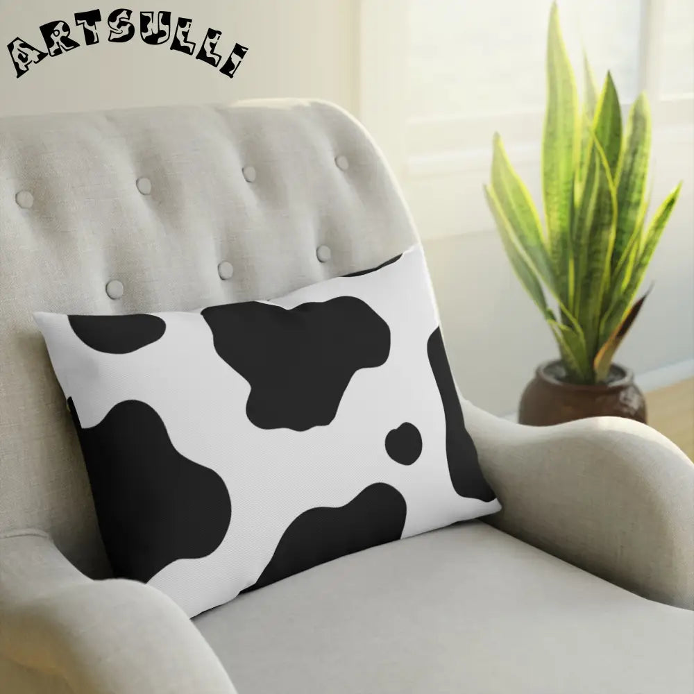 JAKKOUTTHEBXX Classic Cow Print Throw Pillow JAKKOUTTHEBXX Artsulli
