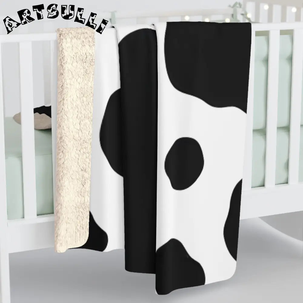 JAKKOUTTHEBXX Black White Cow Print Cozy Fleece Blanket