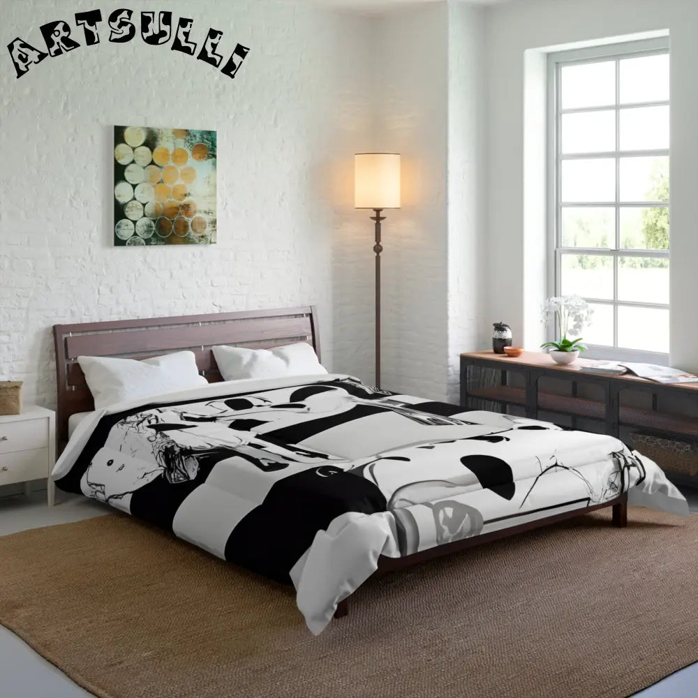 JAKKOUTTHEBXX Black and White Striped Cow Print Comforter