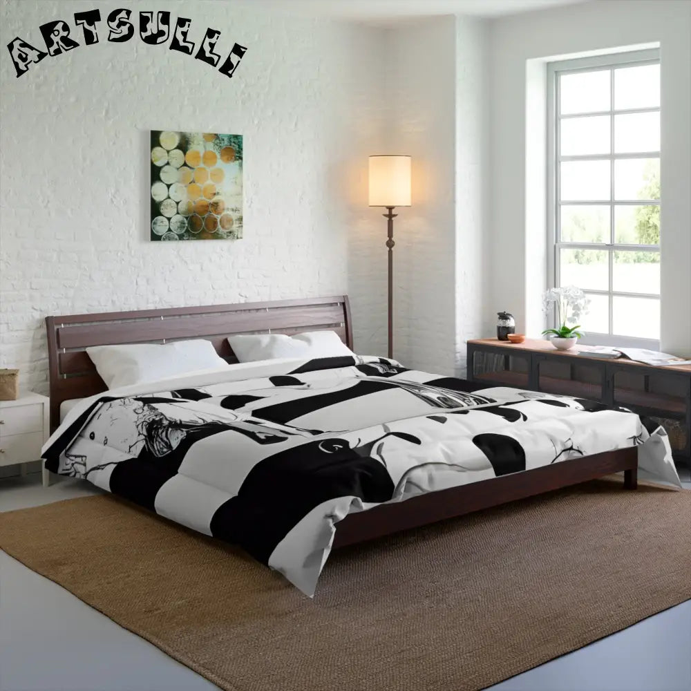 JAKKOUTTHEBXX Black and White Striped Cow Print Comforter