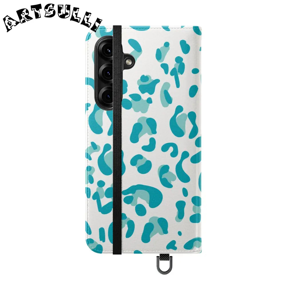 JAKKOUTTHEBXX Teal Leopard Print Flip Cases 2025