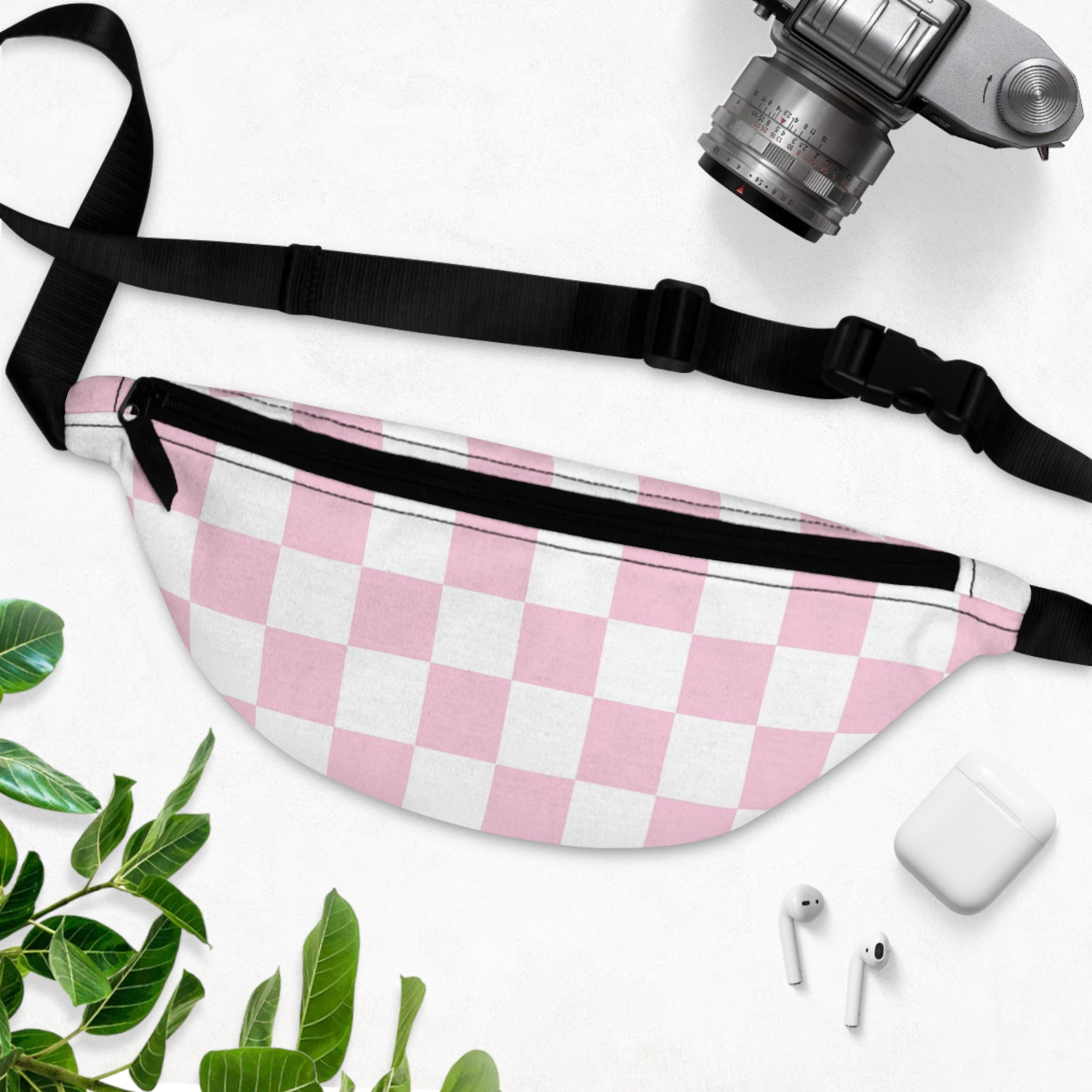 JAKKOUTTHEBXX Pink and White Checkered Fanny Pack 2025