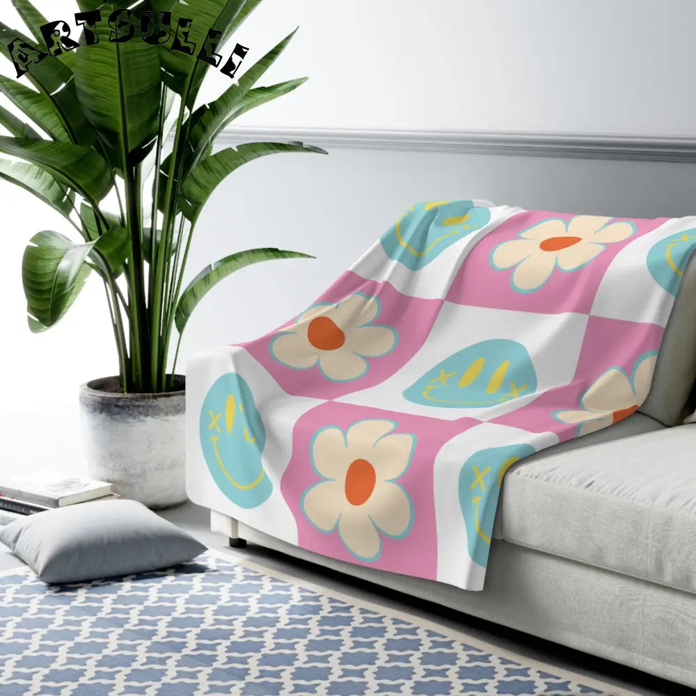 Pink Checker Smiley Flower Sherpa Fleece Blanket, Artsulli - Art is Long, Life is Short, Home Decor, , , , , , , 