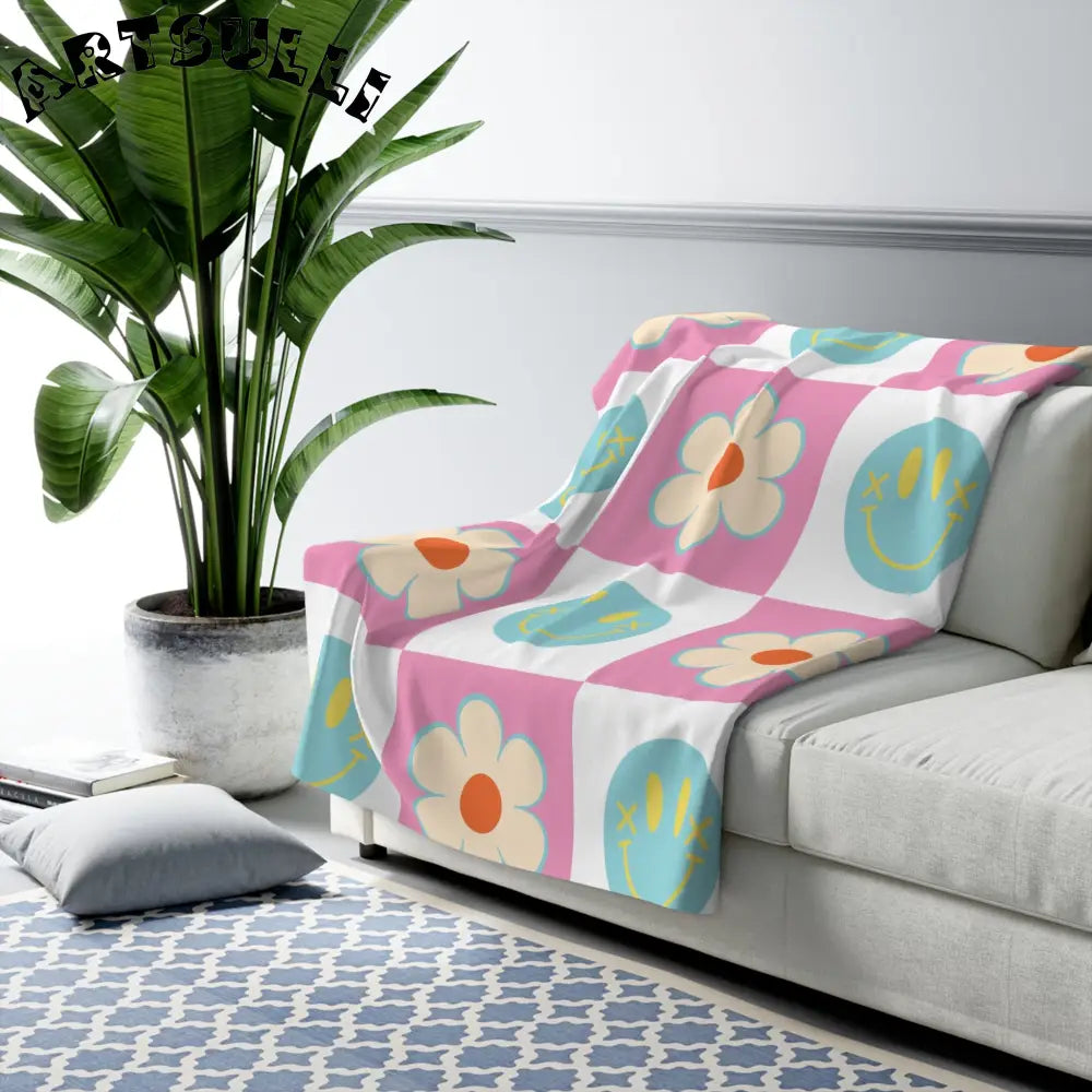 Pink Checker Smiley Flower Sherpa Fleece Blanket, Artsulli - Art is Long, Life is Short, Home Decor, , , , , , , 