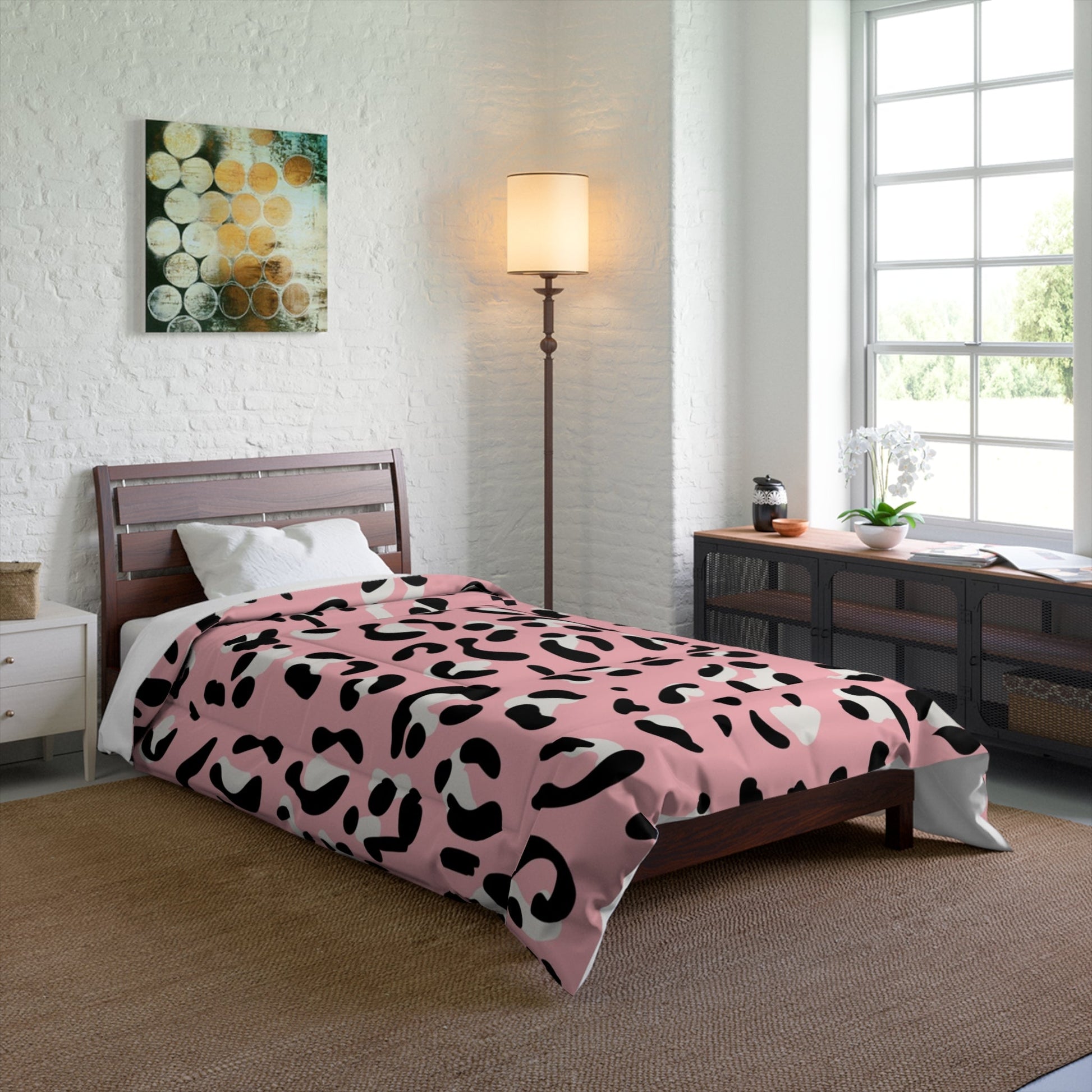 JAKKOUTTHEBXX Pink Leopard Print Comforter 2025