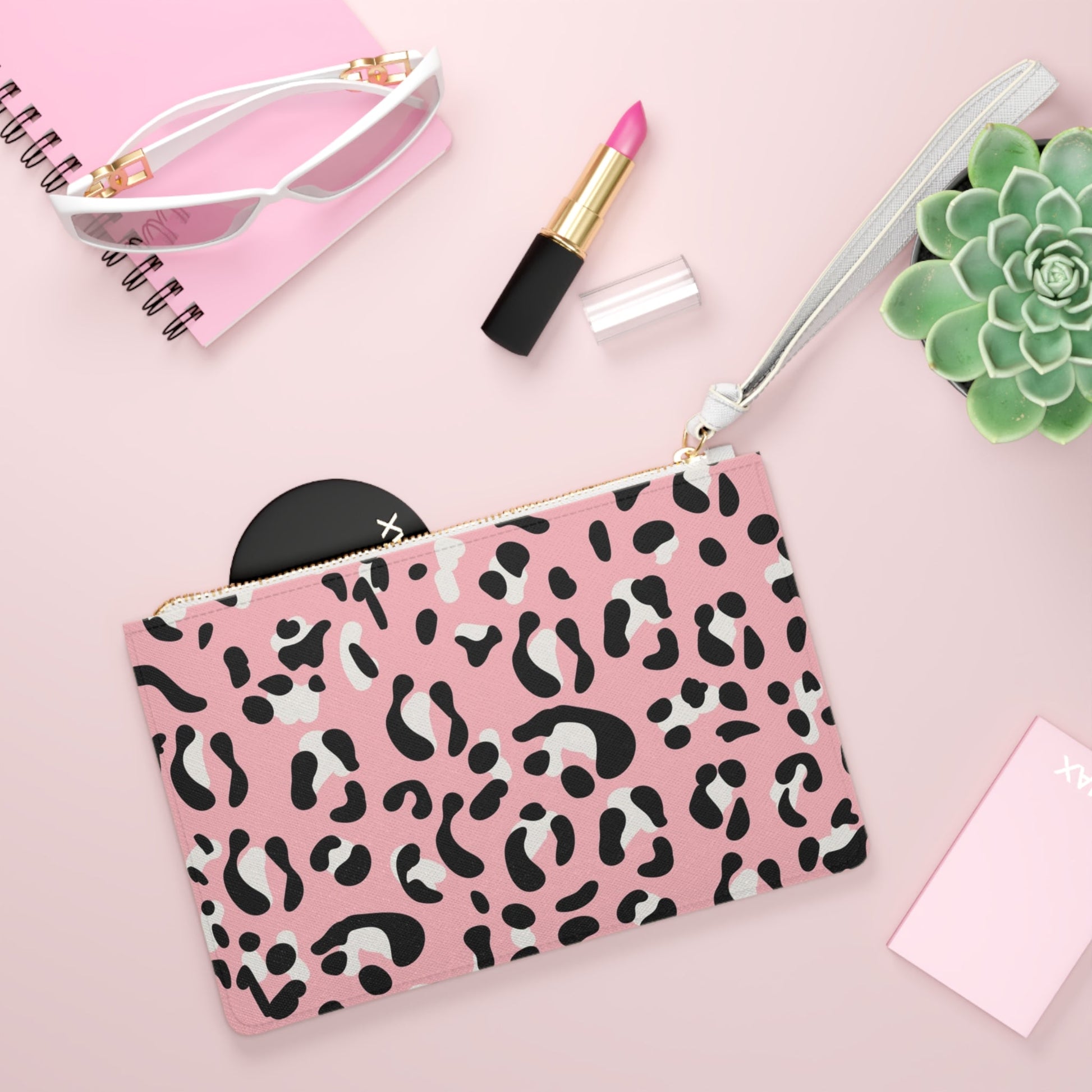 JAKKOUTTHEBXX Pink Leopard Wristlet Clutch Bag 2025