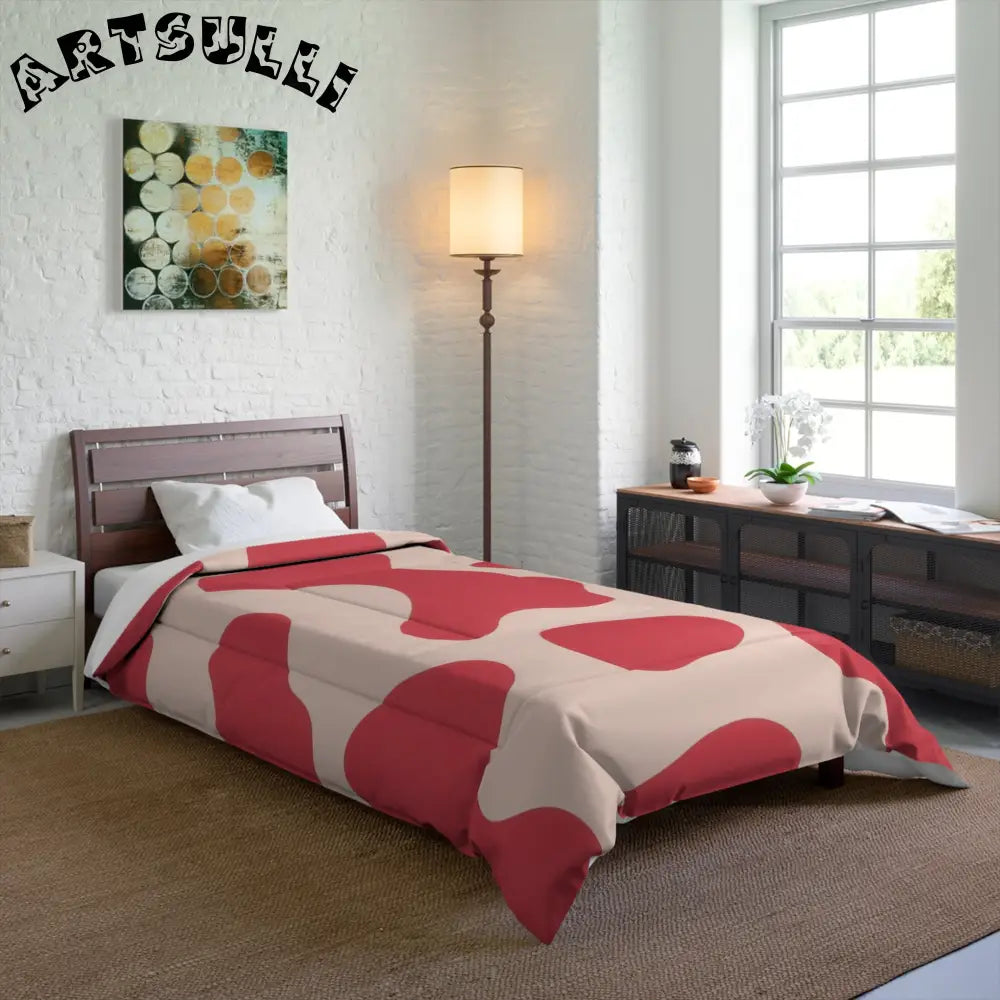 JAKKOUTTHEBXX Pink and White Printed Cow Illustration Comforter 2025