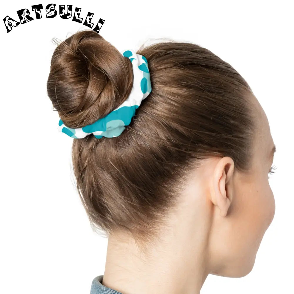 JAKKOUTTHEBXX Teal and White Patterned Scrunchie 2025